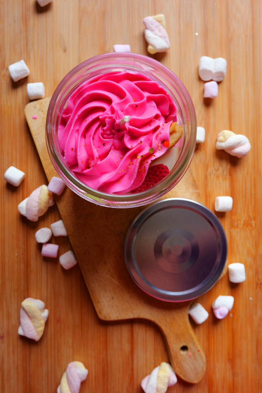 Bougie Milk XL barquette fraise tagada