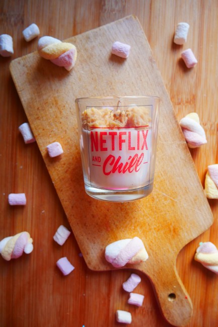 Bougie XS netflix and chill