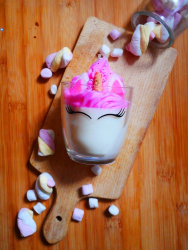 Bougie licorne Malabar fraise